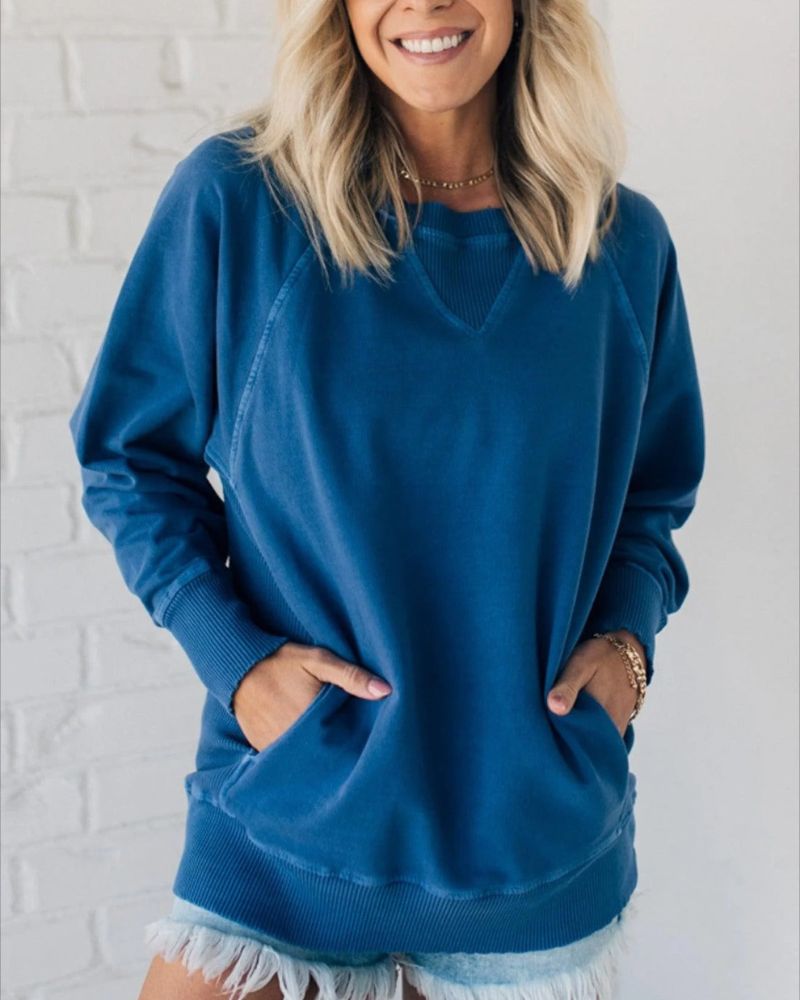 Venus | Pullover Sweater with Pocket