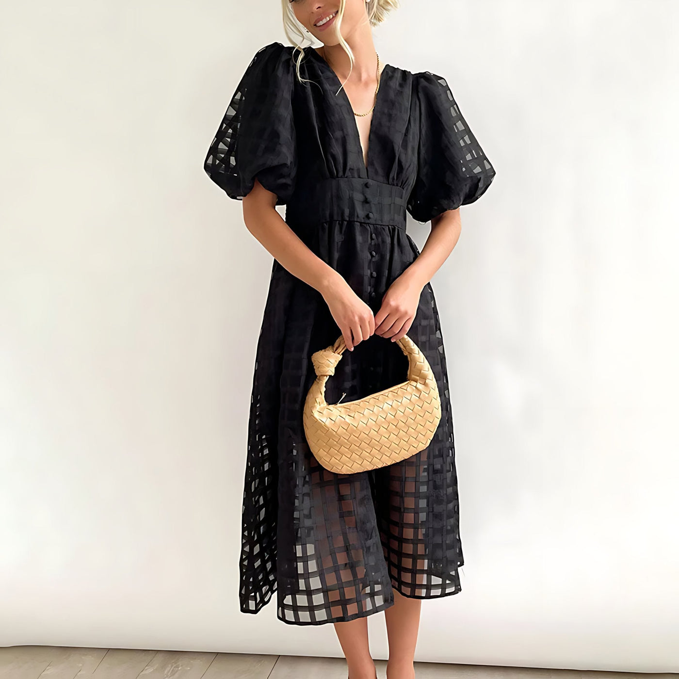 Charlotte | Neat and Elegant