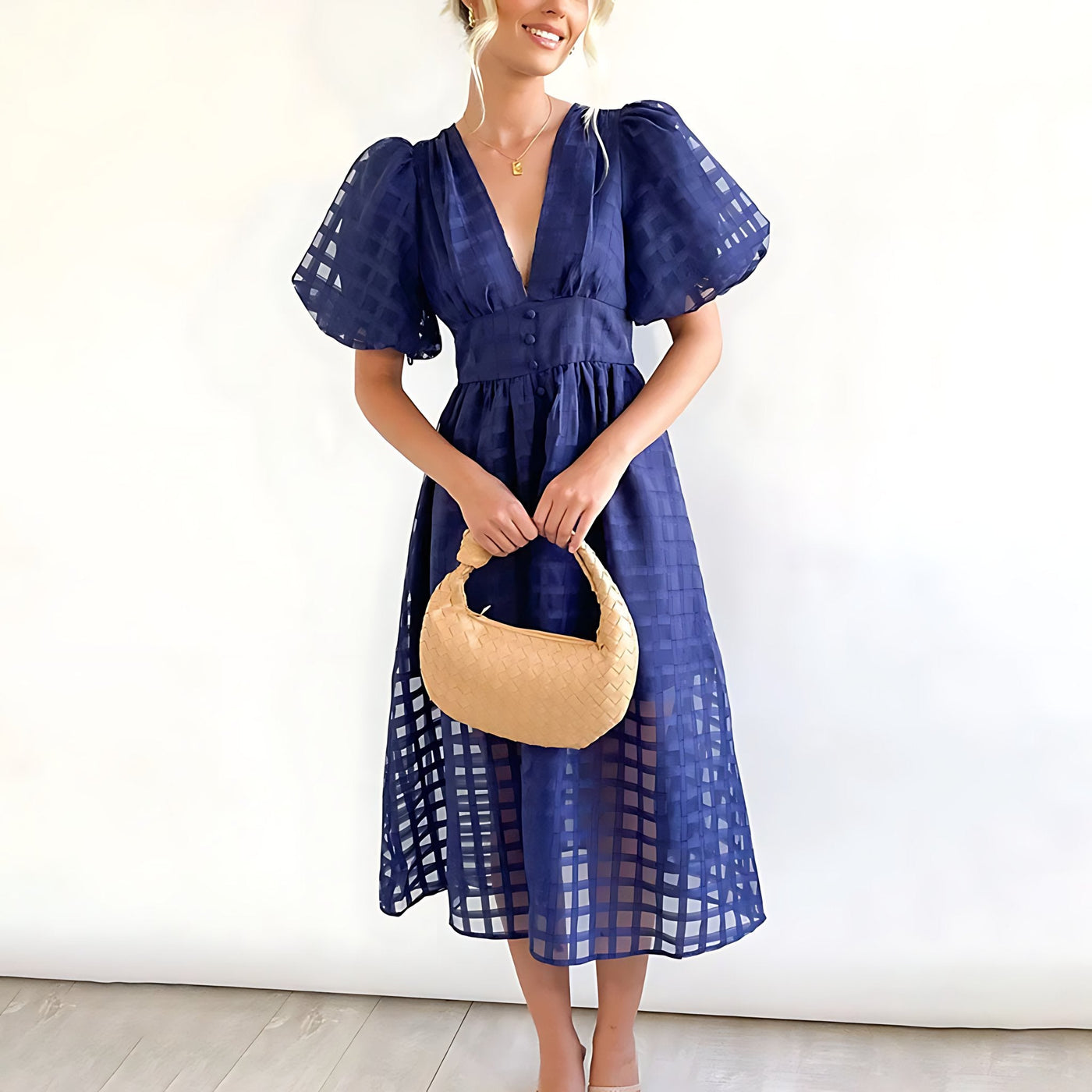 Charlotte | Neat and Elegant