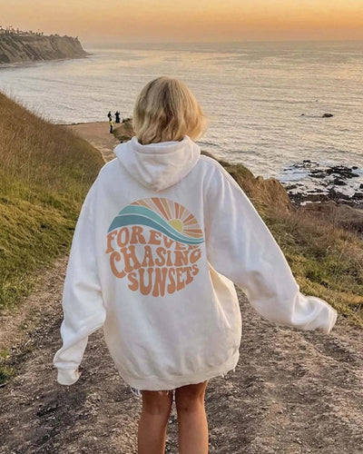 Kiri | Stylish Hoodie "Forever chasing sunsets"