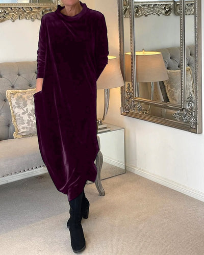 Rosie | Stylish velvet dress with pockets