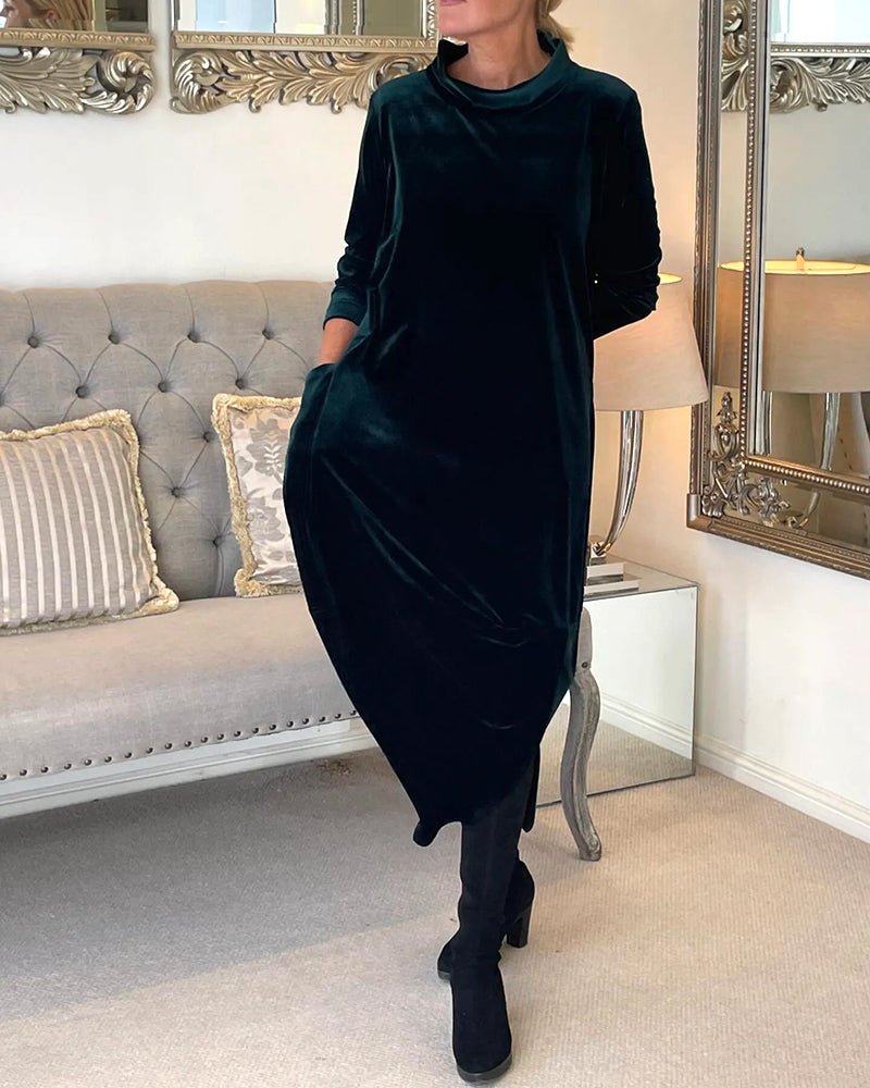 Rosie | Stylish velvet dress with pockets
